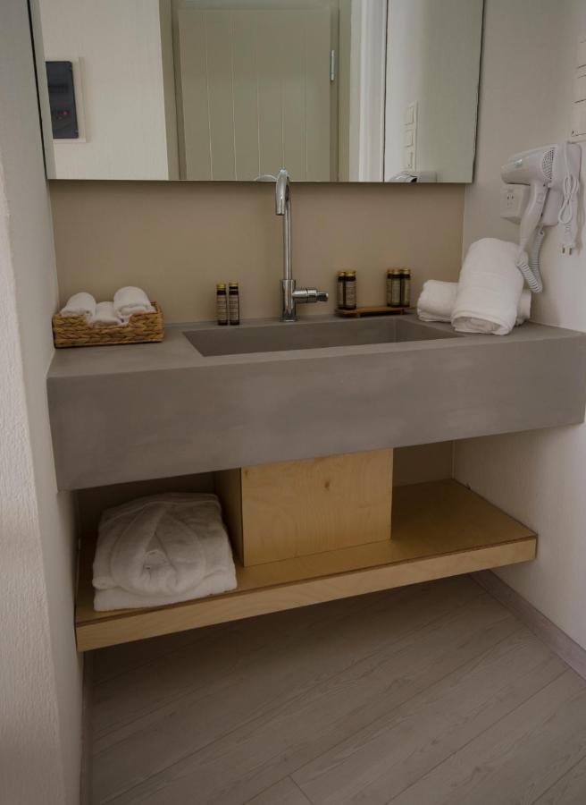L Anima Boutique Suites Skiathos Town Exterior photo